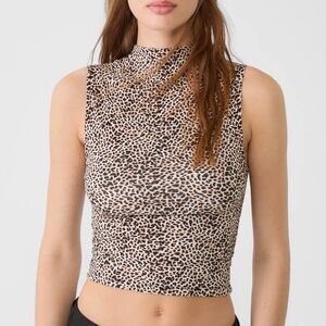 Stradivarius CROPPED LEOPARD PRINT TOP Mock Neck - Black & Tan XS